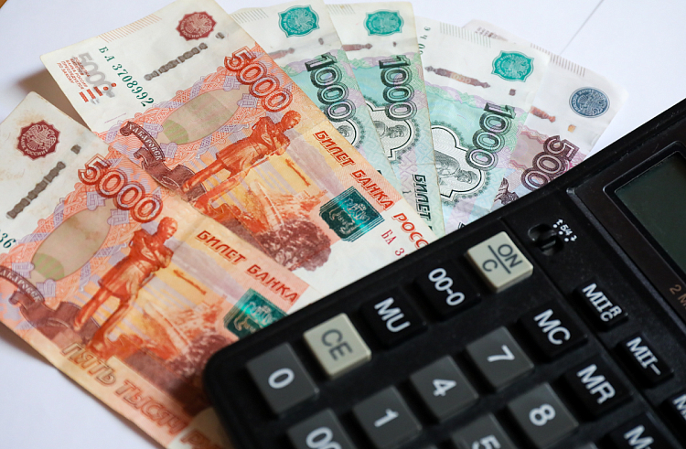 Почти 300 пострадавших от ЧС предпринимателей получили выплаты на возобновление бизнеса в Приморье, сообщает  www.primorsky.ru.